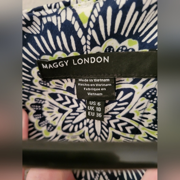 Maggie London Fit & Flare dress - Picture 5 of 6